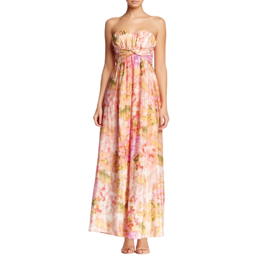 JESSICA SIMPSON: peach floral gown